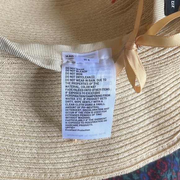 Uniqlo | Marimekko Women's Sun Hat with Orange & Grey Stripe Fabric Band - Picture 14 of 16